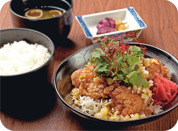 良牙の油淋鶏定食